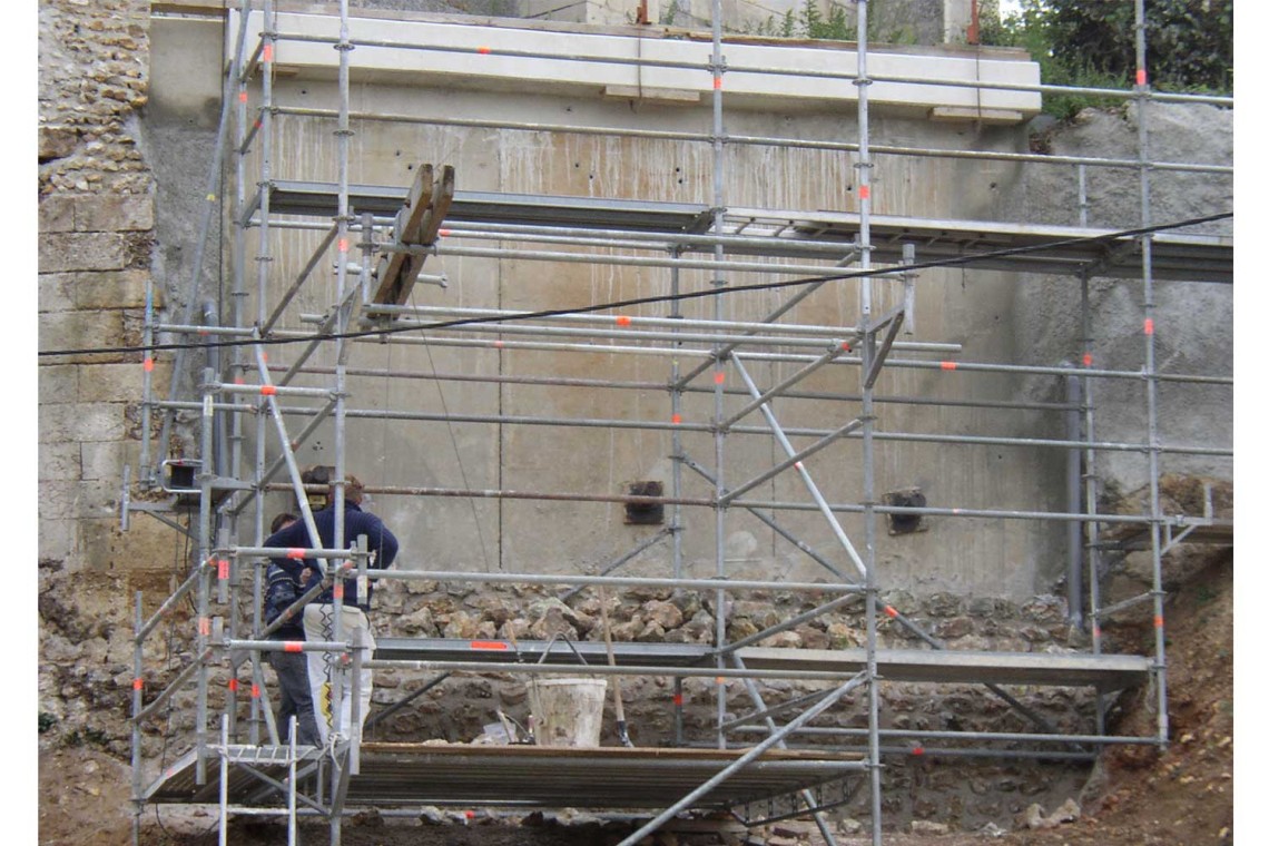 10 HABILLAGE MUR MOELLON