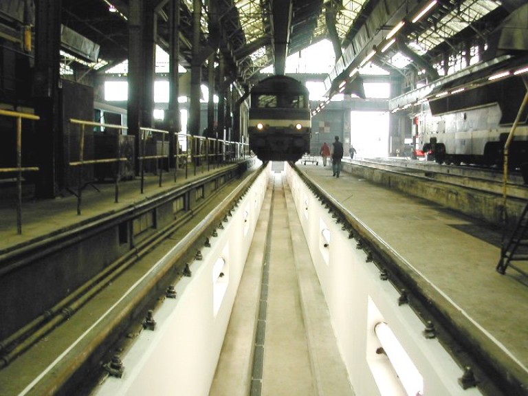 Fosse de maintenance de Train SNCF