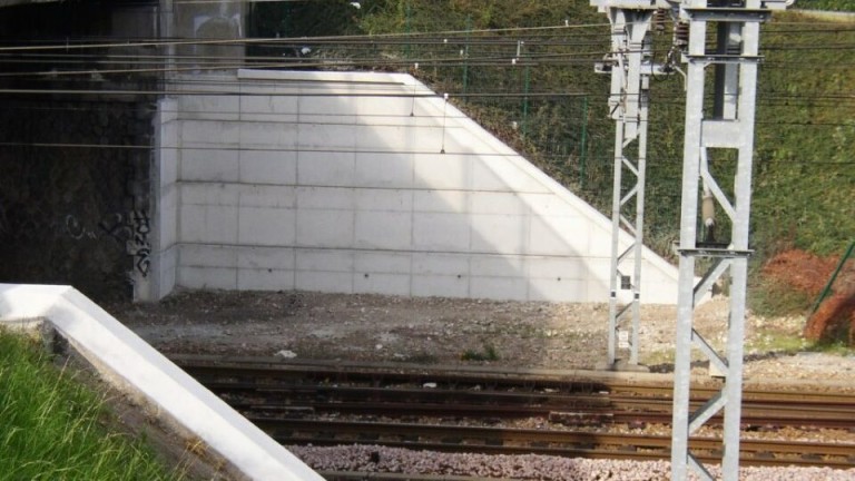 chemisage en béton, Sncf, mur en retour, voie ferrée