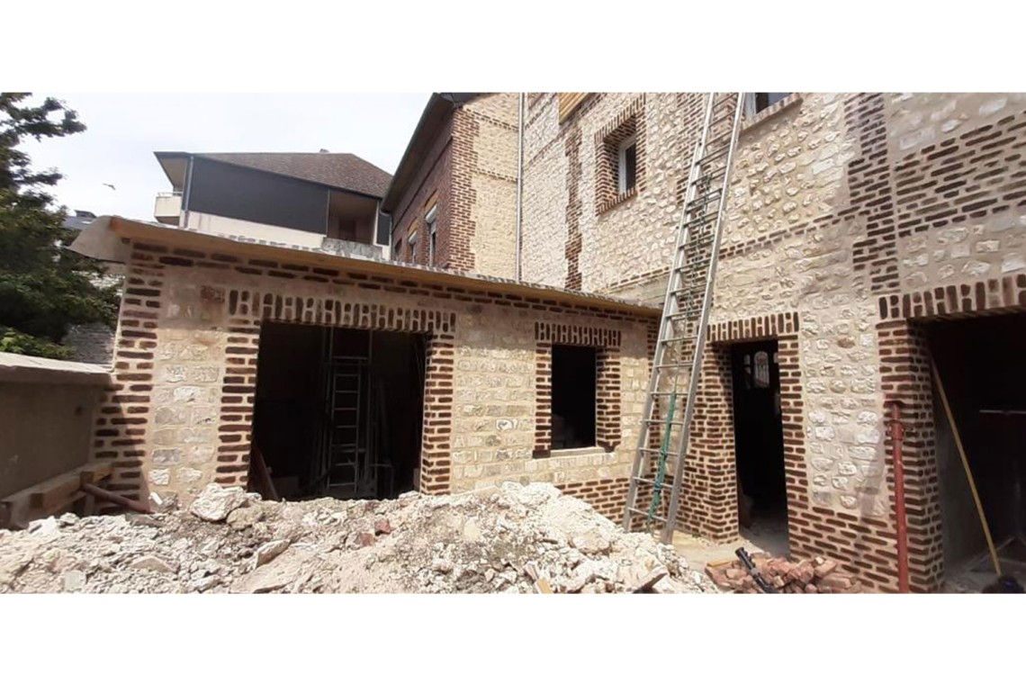 11---facade-extension